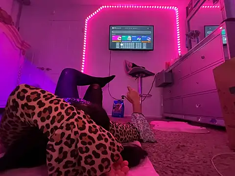 Onlypawzz online show from March 20, 5:45 am