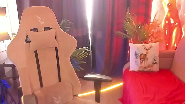 April o Nill online show from March 14, 12:39 pm