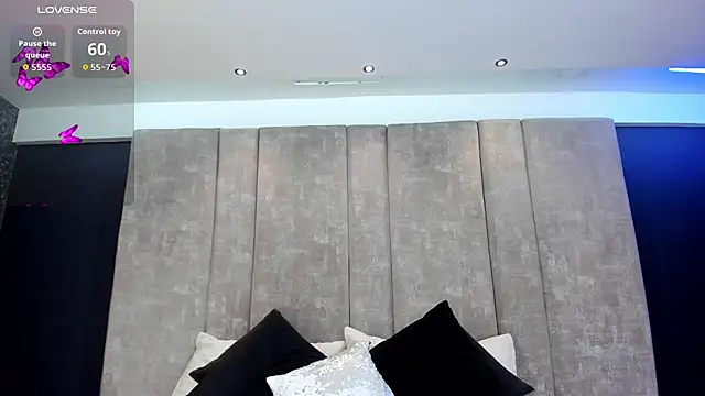 Larabrooks online show from March 17, 7:07 pm