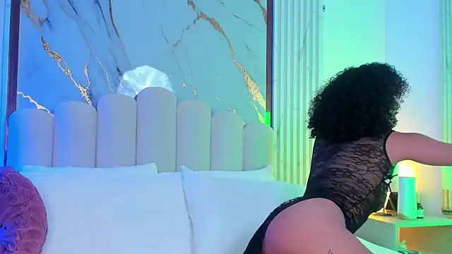 OSHUN  online show from December 17, 12:31 pm