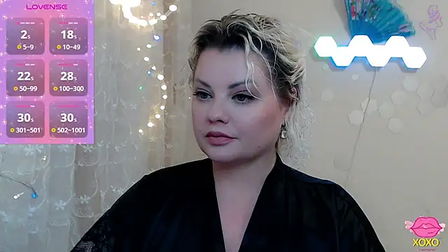 JewellKiss7 online show from April 2, 4:37 pm