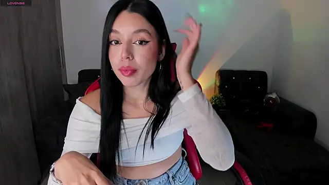 zoee jackson online show from May 13, 4:29 am