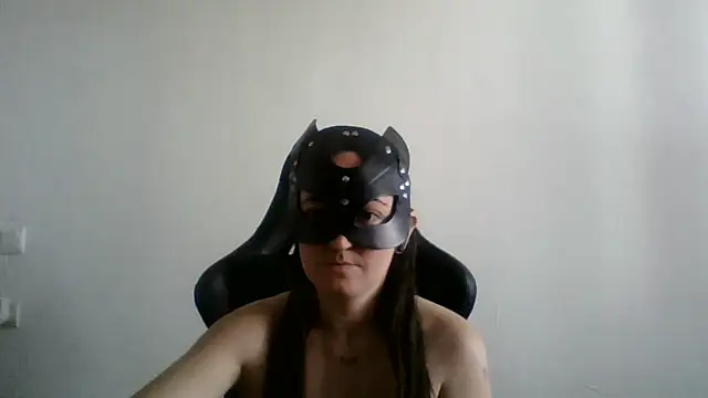 MaxWellas6 online show from June 16, 1:23 pm