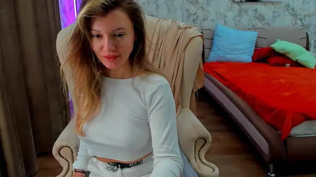 foxy blond online show from March 4, 12:28 am