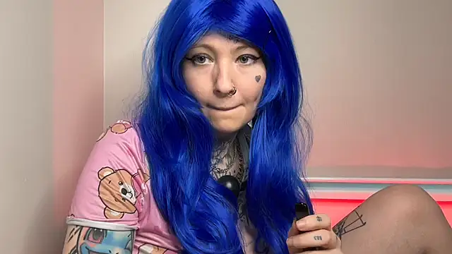 coyemoo online show from April 7, 5:04 pm