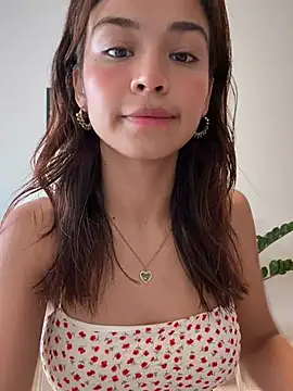 Adriennesexxx online show from July 11, 1:22 pm