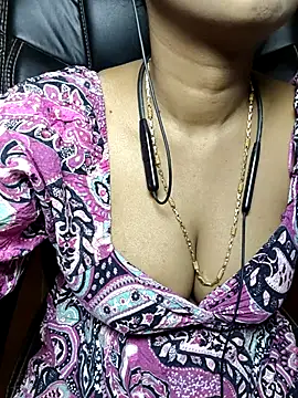Anjali cute-Pondati online show from May 11, 11:35 pm