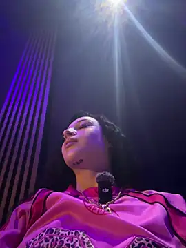 exoticmisfitt online show from February 19, 11:21 am