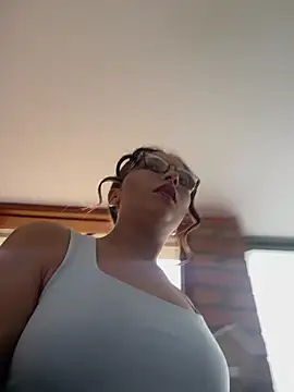 Penelope-Hot online show from April 2, 9:34 pm