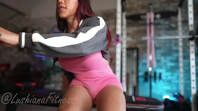 LushianaFitness online show from December 22, 3:37 pm