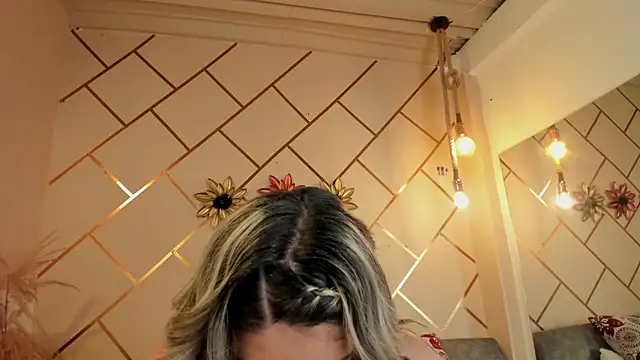 marianeporter   online show from March 21, 5:01 am