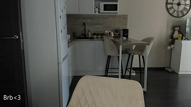 nilliluv online show from March 27, 8:26 am