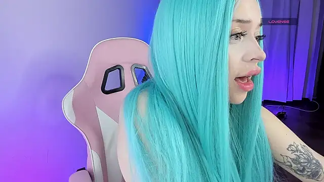 Kendall Bunnyy online show from April 3, 9:35 pm