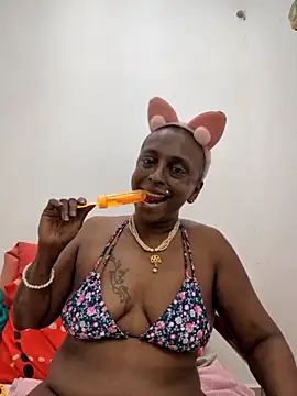 mamakarma1403 online show from June 18, 9:14 am