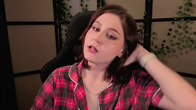 Diana Flower online show from April 1, 11:33 am