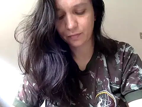 beatrizspbr online show from February 23, 2:38 pm