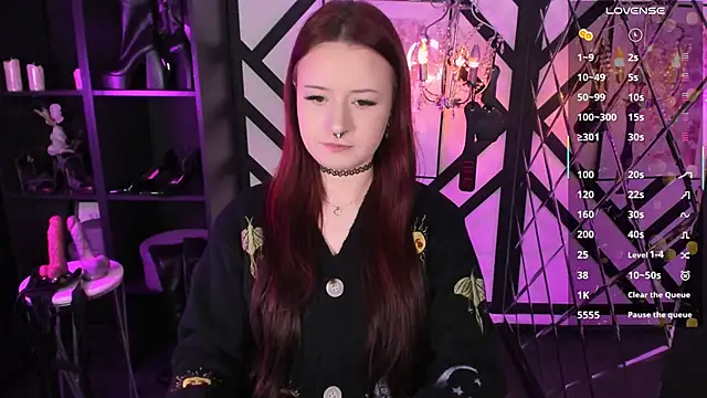 Lily Moonlight online show from March 26, 6:37 am