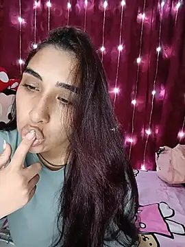 ifeelverywet andhot online show from May 28, 4:05 pm