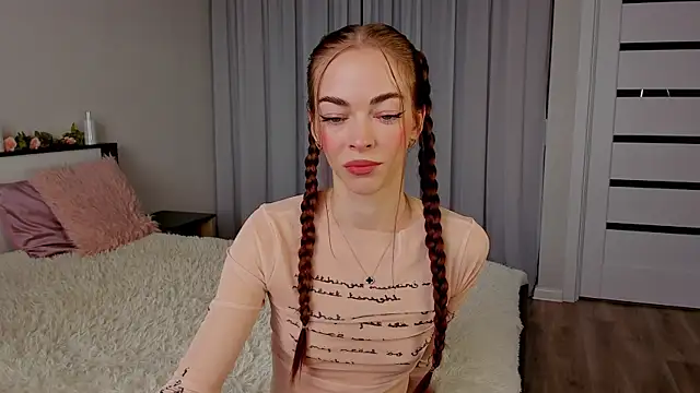 Undertheskin online show from April 9, 9:48 am