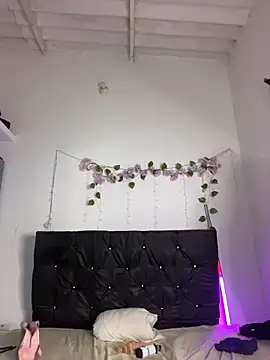 alisson carolina73 online show from March 8, 2:04 am