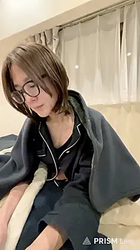 mel  mel online show from May 5, 2:20 pm