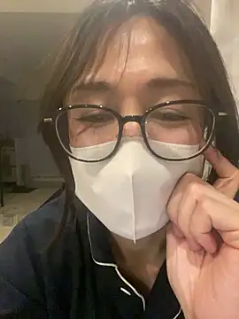 mel  mel online show from March 15, 1:13 pm