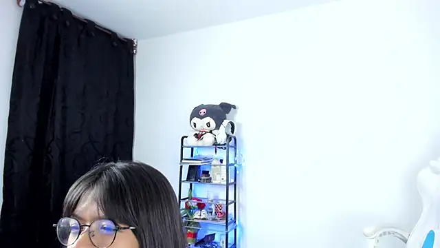 meganthompsonn22 online show from April 3, 6:22 am