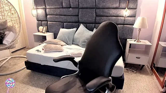 sagitariuus girll online show from April 8, 7:10 am