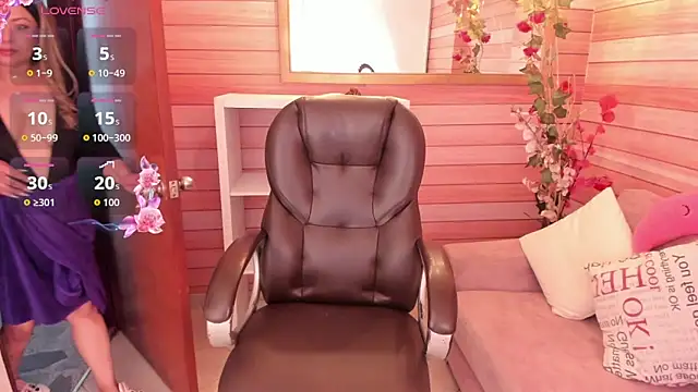 marien thomson  online show from April 9, 2:03 am