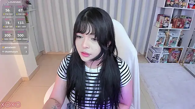 misshoneyxxx online show from April 11, 6:52 am