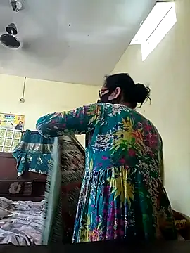 heenage online show from April 7, 5:53 am