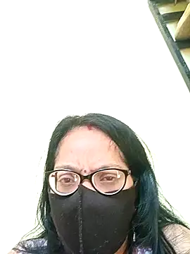 heenage online show from March 7, 9:05 am