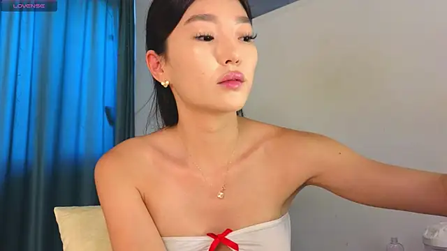 AudreyMell online show from June 25, 6:07 am