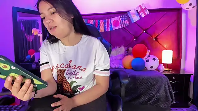 Julietacollins06 online show from July 17, 4:11 pm