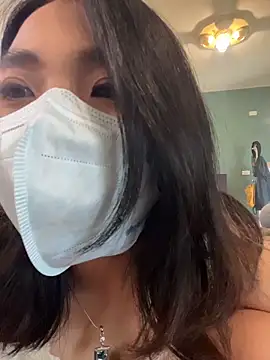yourbootygirl online show from June 19, 7:34 am