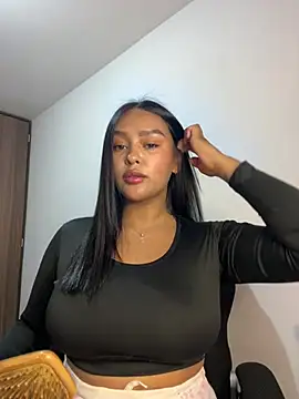  NINA online show from April 11, 2:17 am