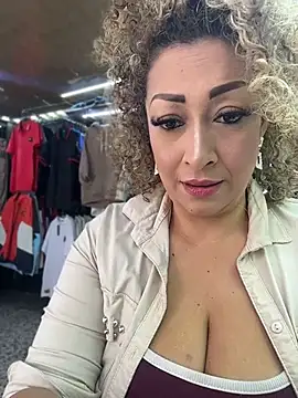 Katti Barrera online show from July 1, 7:02 pm