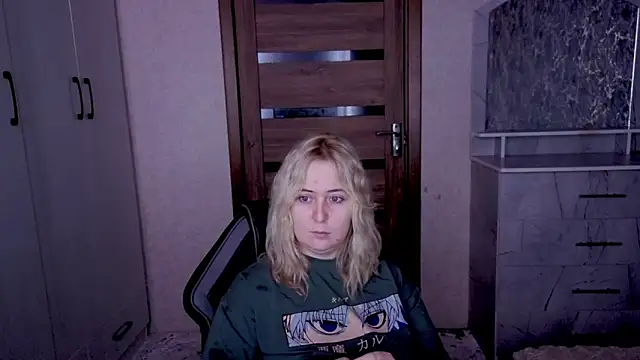 Kristy-Max online show from March 14, 9:27 pm