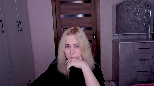 Kristy-Max online show from March 17, 5:33 am