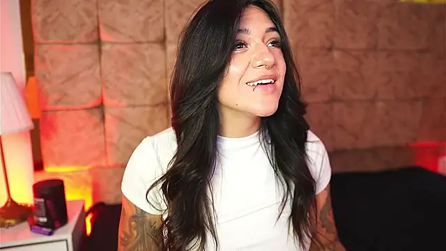 ashleyvalirya online show from March 19, 8:13 pm