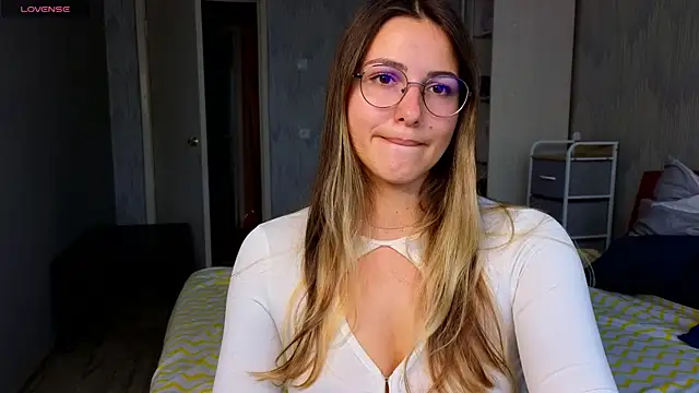 sophia euphoriaa online show from June 29, 8:54 am