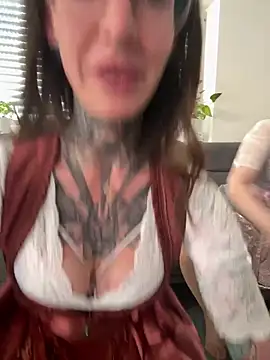 BrownieyQueen online show from March 8, 9:46 am