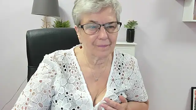 IrisDream online show from July 15, 10:42 am