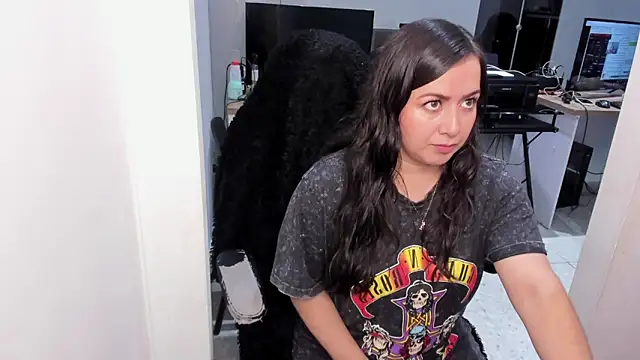 Kimkalifa  online show from March 7, 2:35 pm