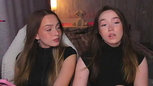 Evia r0se online show from June 26, 10:49 am