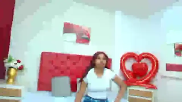 Emilyy rosee1 online show from May 25, 3:44 pm