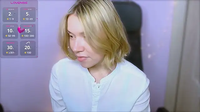 TaylorBre online show from February 18, 9:30 am