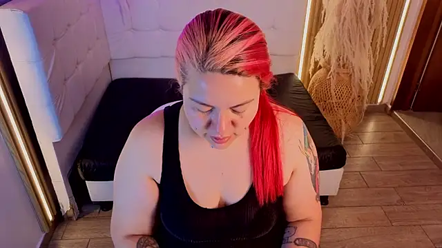 Bruja  Scarlata online show from February 11, 10:50 am