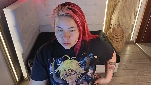 Bruja  Scarlata online show from February 10, 10:40 am