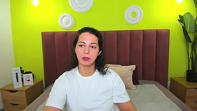 Linda Insatiable online show from March 15, 1:51 am